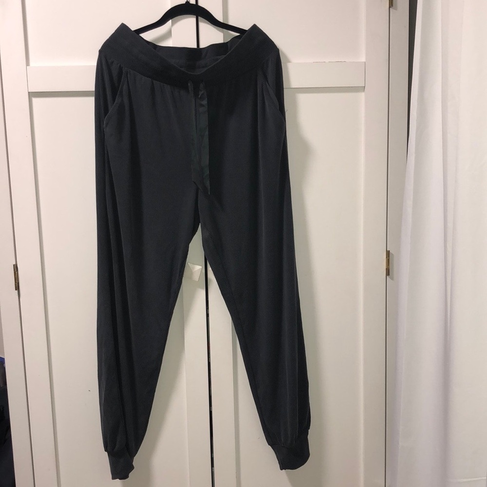 Victoria’s Secret joggers size L